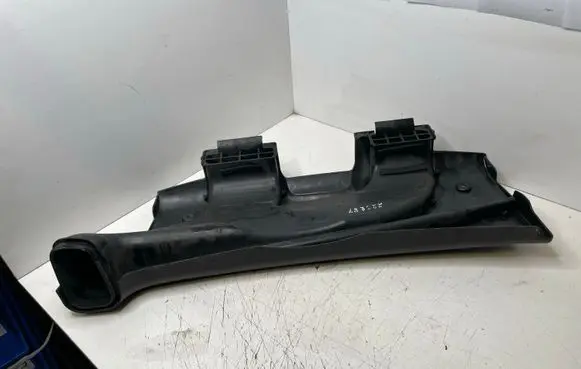 BMW 1 E81 E87 Air intake duct part 7790601 14389710
