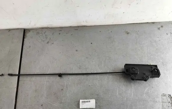 Tesla Model S Engine bonnet/hood lock/catch 106181400D