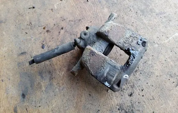 Peugeot 307 Front brake caliper