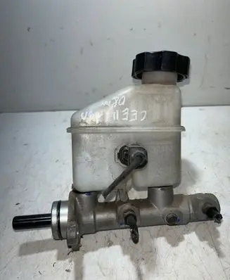 Brake fluid reservoir
