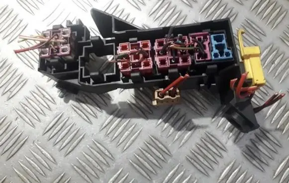 Audi A8 S8 D3 4E Fuse box set 4e0937503b