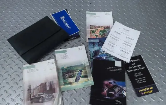 Jaguar XJ X351 Owners service history hand book 