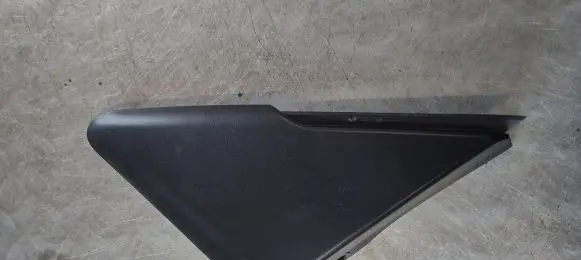 Renault Captur Fender end trim 638756642R