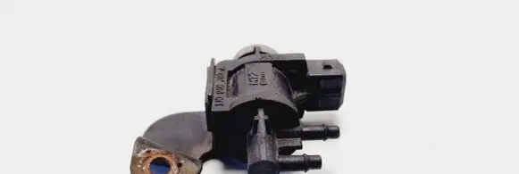 Audi A4 S4 B5 8D Turbo solenoid valve 1J0906283A