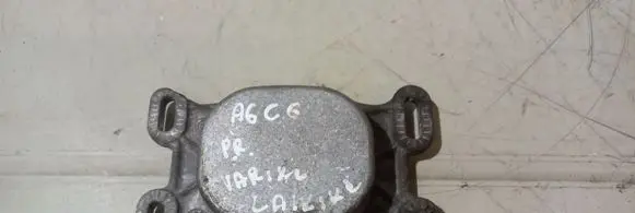 Audi A6 S6 C6 4F Engine mounting bracket 4B0199335L