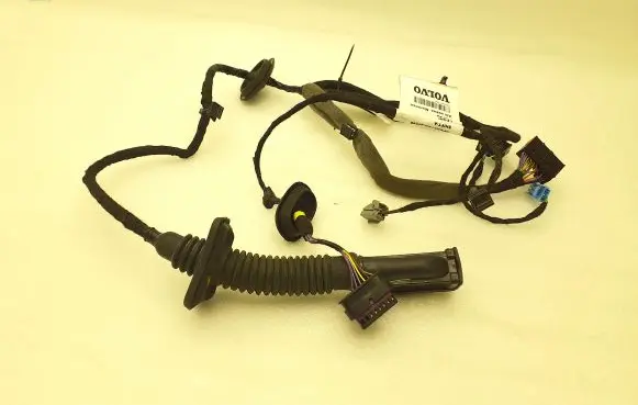 Volvo XC40 Front door wiring loom P32343383AC F12896