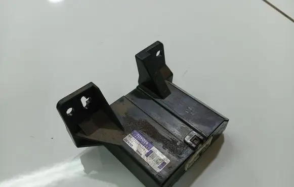 Toyota Corolla Verso AR10 Other control units/modules 886500F040
