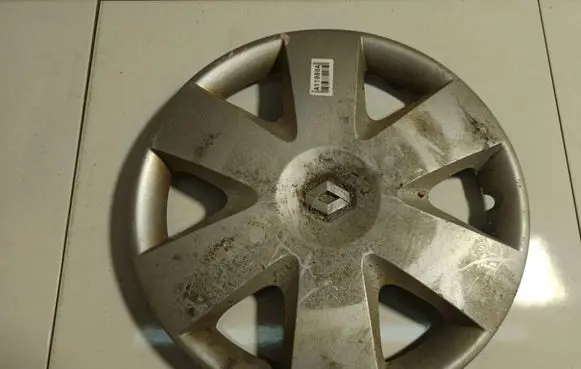 Renault Scenic III - Grand scenic III R16 wheel hub/cap/trim 8200199705