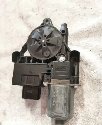Front door window regulator motor