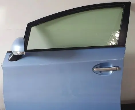 Toyota Prius (XW30) Front door 6700247071 8794047320