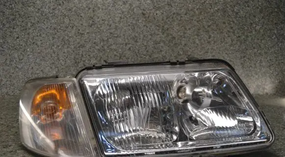 Audi A3 S3 8P Headlight/headlamp bulb 20-5039B