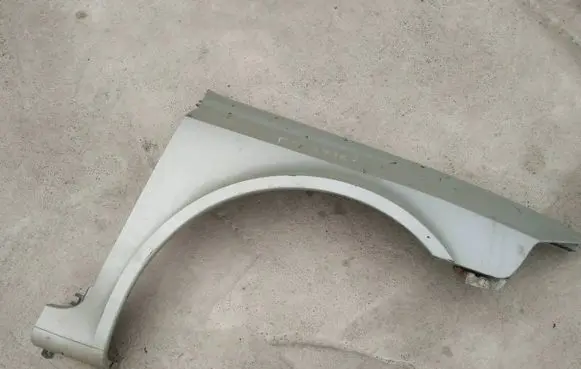 Renault Laguna II Fender
