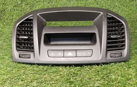 Opel Insignia A Dash center air vent grill 13274792 13282235 13271927