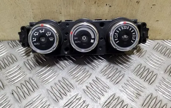 Mitsubishi ASX Climate control unit 7820A082XC 386322