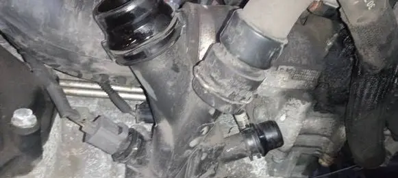 Volvo XC60 Engine coolant pipe/hose