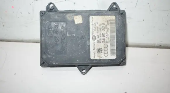 Volkswagen Tiguan Headlight ballast module Xenon 7L6941329B