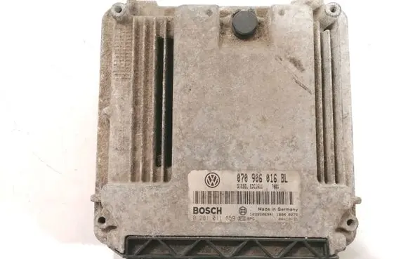 Volkswagen Touareg I Engine control unit/module 070906016BL 0281011859