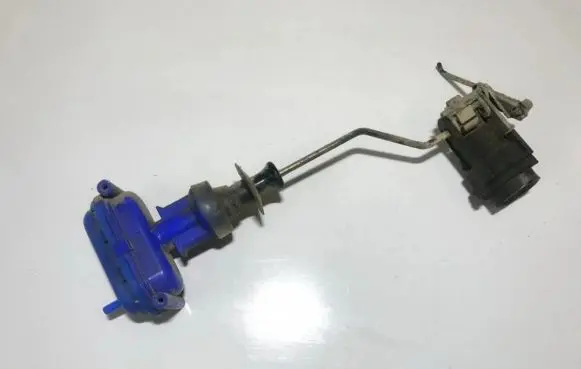 Seat Toledo I (1L) Central locking vacuum pump 893862153d