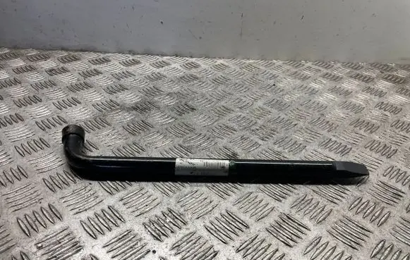 Jaguar XE Wheel nut wrench 