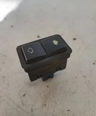 BMW 5 E34 Electric window control switch 8368932