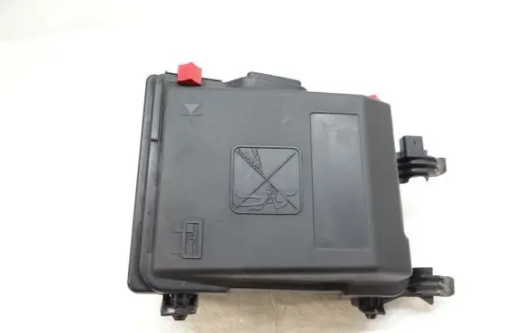 Peugeot Partner III Fuse box set 9804681980