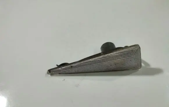 Renault Scenic II - Grand scenic II Front fender indicator light LSR0215100
