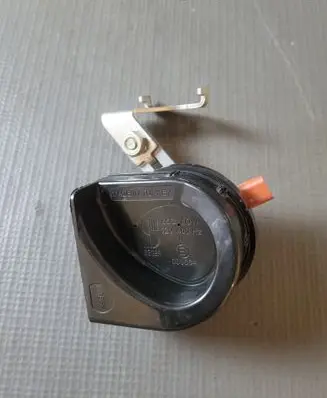 Dacia Duster II Horn signal 256107072R