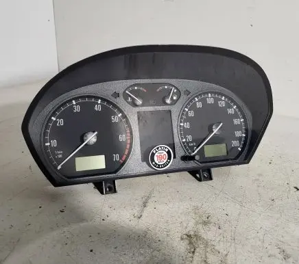 Speedometer (instrument cluster)