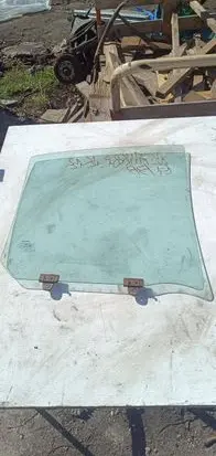Nissan Micra Rear door window glass 1212123