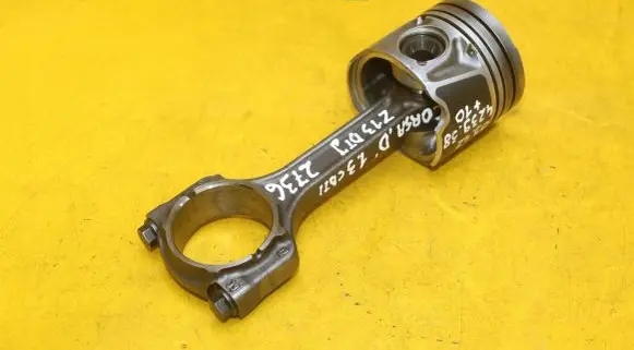 Opel Corsa D Piston with connecting rod 73502643