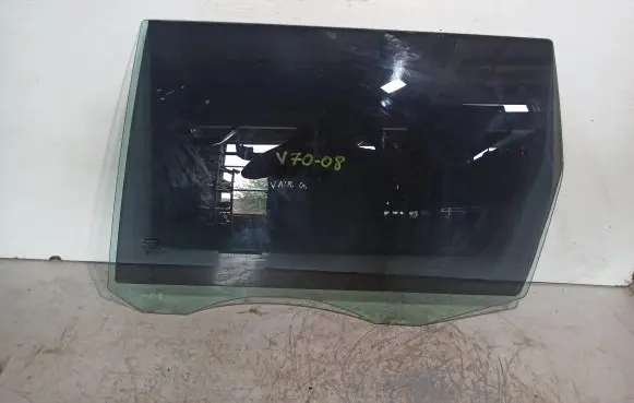 Volvo V70 Rear door window glass 43R001105 E000186 DOT57M20AS2