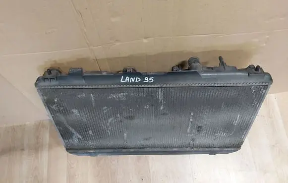 Toyota Land Cruiser (HDJ90) Coolant radiator