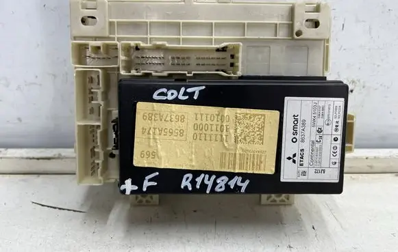 Mitsubishi Colt Fuse box set 8565a174 8637a389