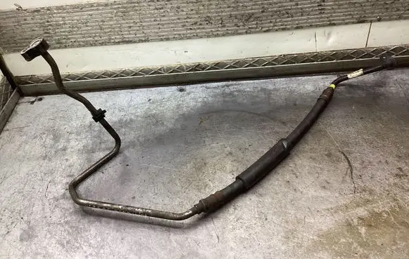 Air conditioning (A/C) pipe/hose