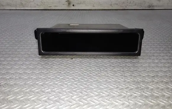 Chevrolet Rezzo Dashboard storage box/compartment 196272777