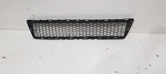Toyota Verso-S Quarter panel pressure vent 531120F040