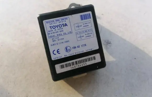 Toyota Corolla Verso AR10 Door control unit/module 897410F010 89741-0F010