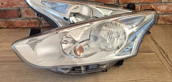 Ford B-MAX Headlights/headlamps set AV1113W030AE AV1113W029AE