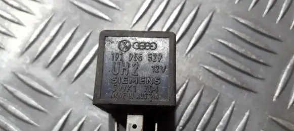 Volkswagen Golf II Other relay 191955529 5wk1704