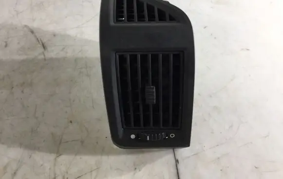 Dashboard side air vent grill/cover trim