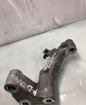 Opel Grandland X Other front suspension part S0424a