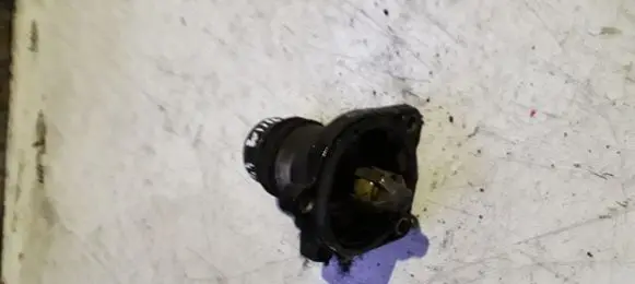 Chevrolet Aveo Thermostat/thermostat housing 55561629