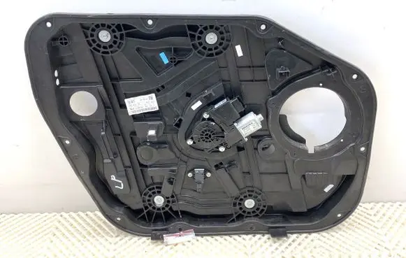 Hyundai Tucson TL Front door window regulator with motor 82450D7010