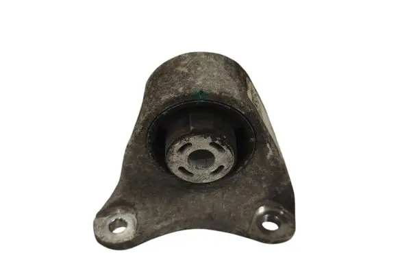 Engine mounting bracket