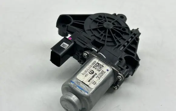 Chrysler Pacifica Front door window regulator motor 3040313C 402806D 1111331T14