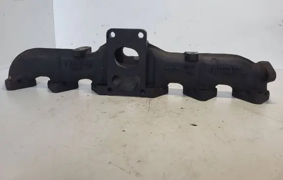 BMW 5 E60 E61 Exhaust manifold 7794491