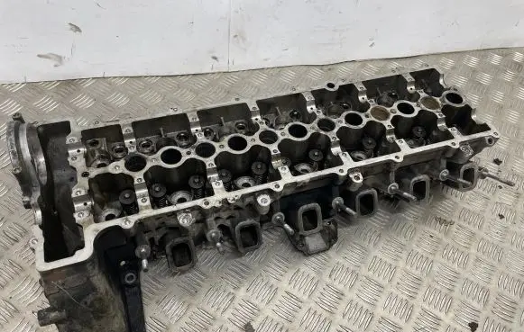 BMW X5 E70 Engine head 77927539