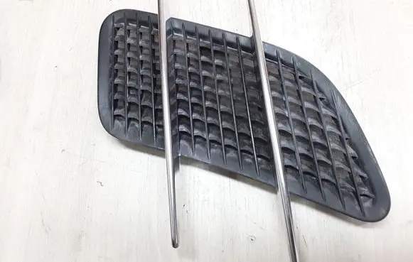 Mercedes-Benz SL R231 Fender grill A2317500344