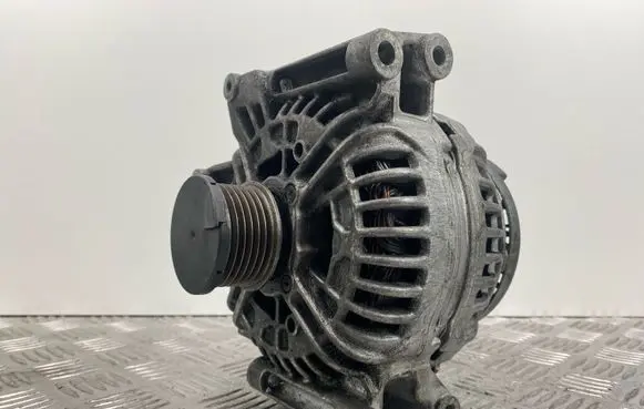 Mercedes-Benz C W203 Generator/alternator A0131540002