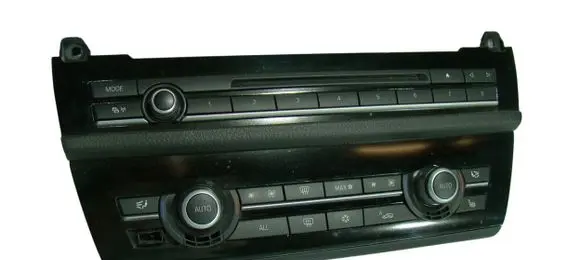 BMW 5 F10 F11 Climate control unit 9328425 61319328425